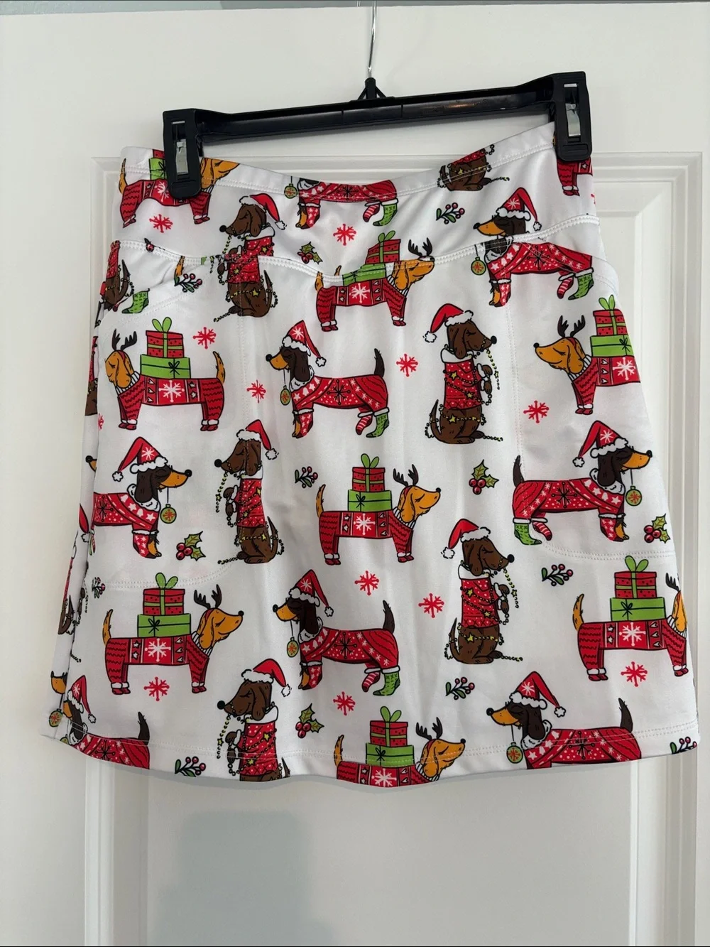 Skin  golf Skirt with Red & Green Dachshund Print